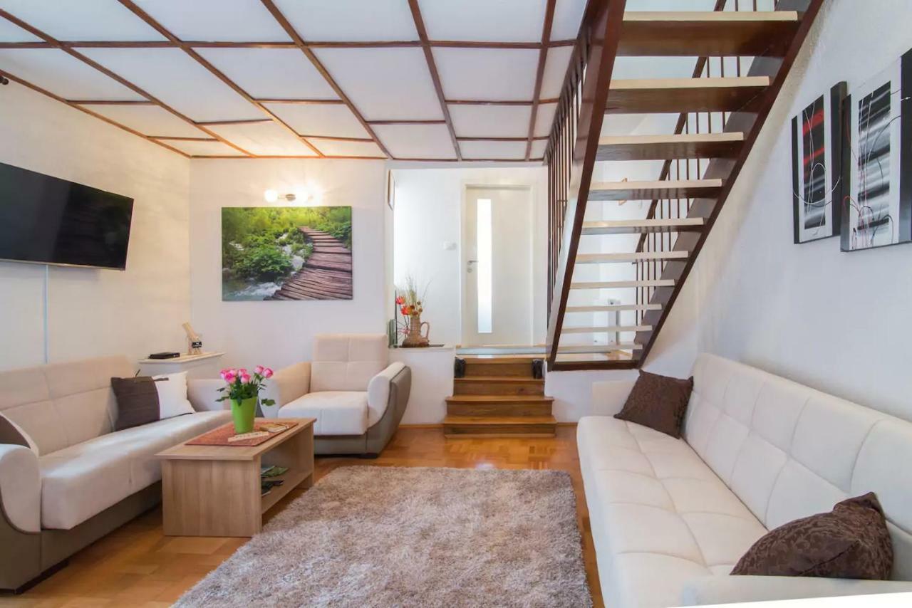 Charming Apartment Koper Ngoại thất bức ảnh