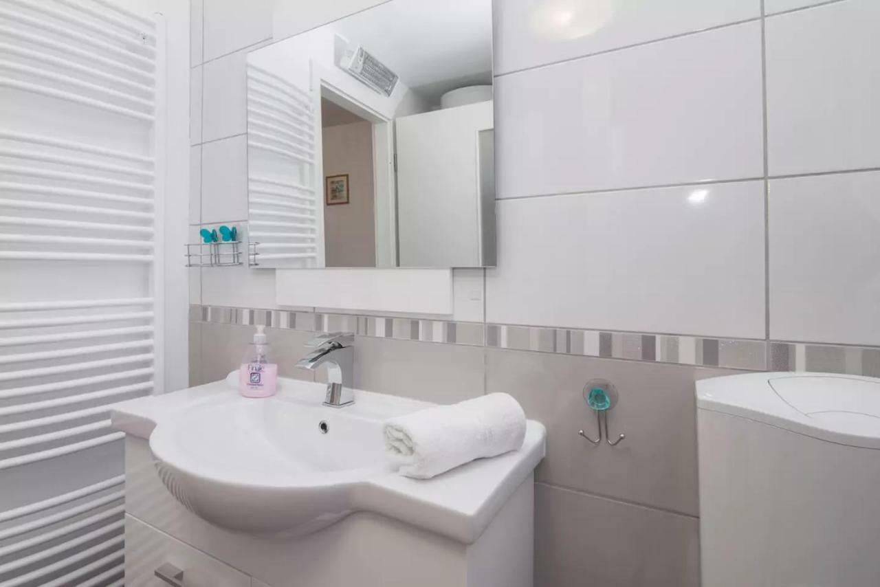 Charming Apartment Koper Ngoại thất bức ảnh